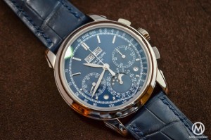 Patek-Philippe-Chronograph-Perpetual-Calendar-Blue-5270G_front_560