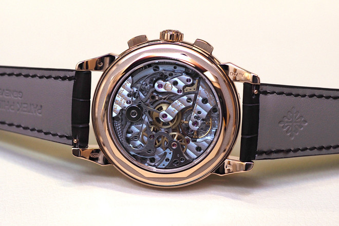 Patek-Philippe-Perpetual-Calendar-Chronograph-rose-gold-5270R-001-caseback.jpg